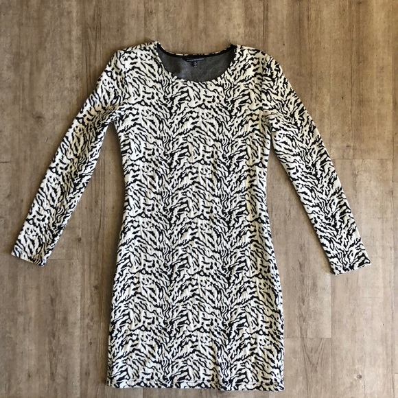 W118 by Walter Baker - Picture 1 of 4